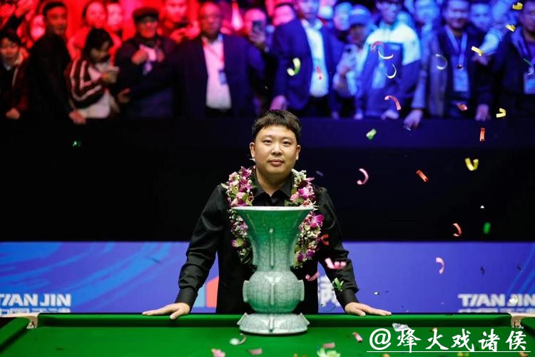 斯诺克武汉公开赛 张安达5-4险胜希尔晋级八强 斯诺克武汉公开赛 张安达5-4险胜希尔晋级八强