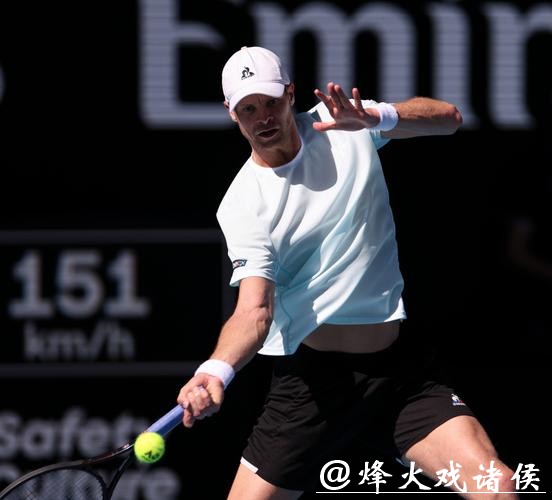 阿尔卡拉斯3-0战胜汉夫曼 晋级澳网男单第三轮 阿尔卡拉斯3-0战胜汉夫曼 晋级澳网男单第三轮