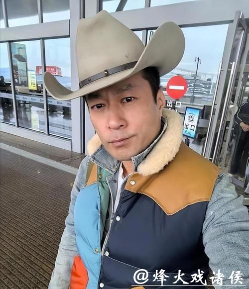 演员谭凯活得极通透,演一辈子霸总,却放弃北京户口回青岛卖饺子 演员谭凯活得极通透,演一辈子霸总,却放弃北京户口回青岛卖饺子